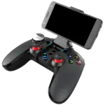 iPega 9099 "Wolverine" Gamepad - With a Smartphone in the holster