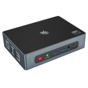 Beelink GTi 10 Windows Intel NUC Mini PC - Vue de face avec bouton d&#039;alimentation, bouton de réinitialisation du CMOS, 2x USB Type-A 3, prise casque et microphone 3,5 mm et USB Type-C