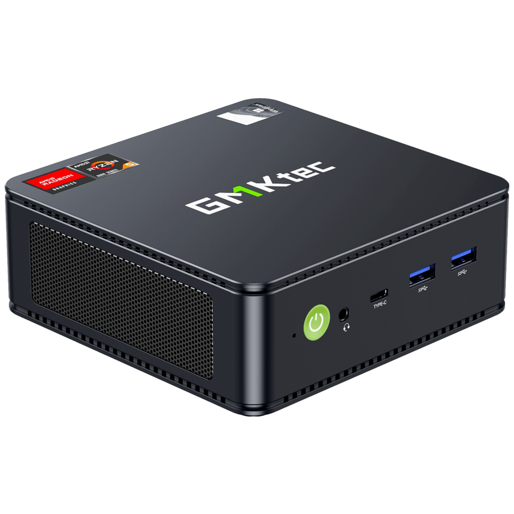 L'immagine mostra il GMKTEC NUBOX M6 Mini PC, un dispositivo informatico compatto progettato per la versatilità e l'efficienza. Con un'elegante finitura nera opaca, emana un'estetica moderna. Il suo fattore di forma compatto lo rende adatto a diverse esigenze informatiche. Il logo GMKTEC è sottilmente visualizzato sul dispositivo, mantenendo un design minimalista.