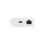 Zijaanzicht van de slanke Minisforum S100 PC-stick, met het minimalistische ontwerp en de poortconfiguratie inclusief USB3.2 Gen2 Type-A, HDMI, USB3.2 Gen2 Type-C en RJ45 2.5G Ethernet. Met de Intel N100-processor belooft dit apparaat energiezuinigheid, stille werking en PoE IEEE 802.3at ondersteuning voor optimale stroomvoorziening.